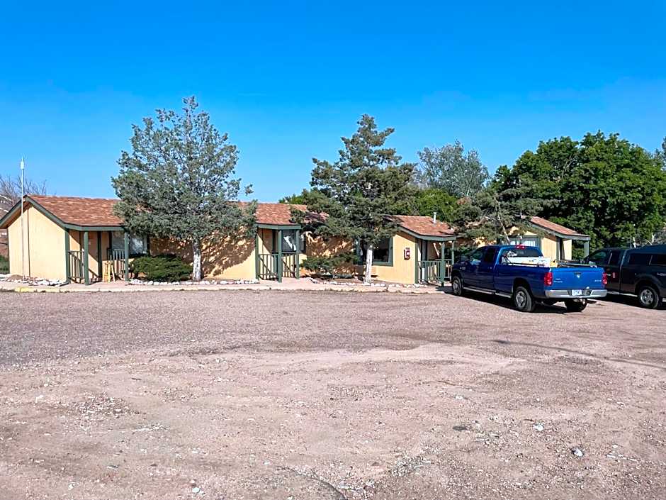 Round-Up Motel