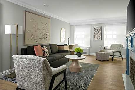 Executive King Suite