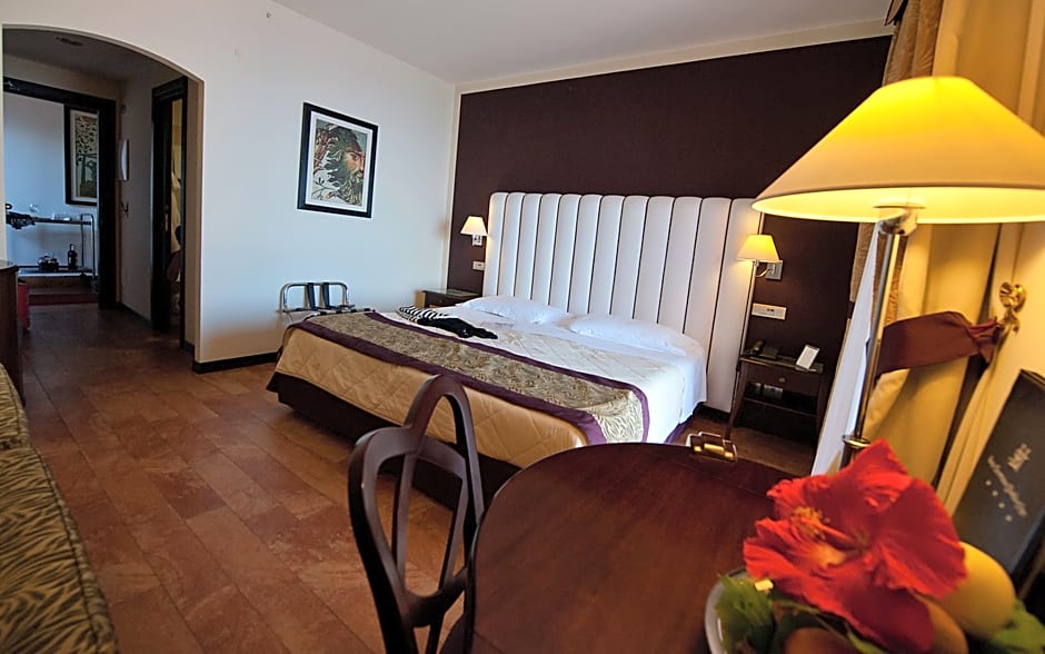 Baia Taormina Hotel