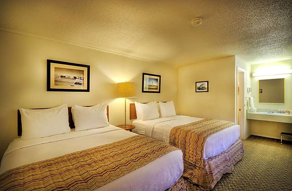 Roadrunner Lodge Motel
