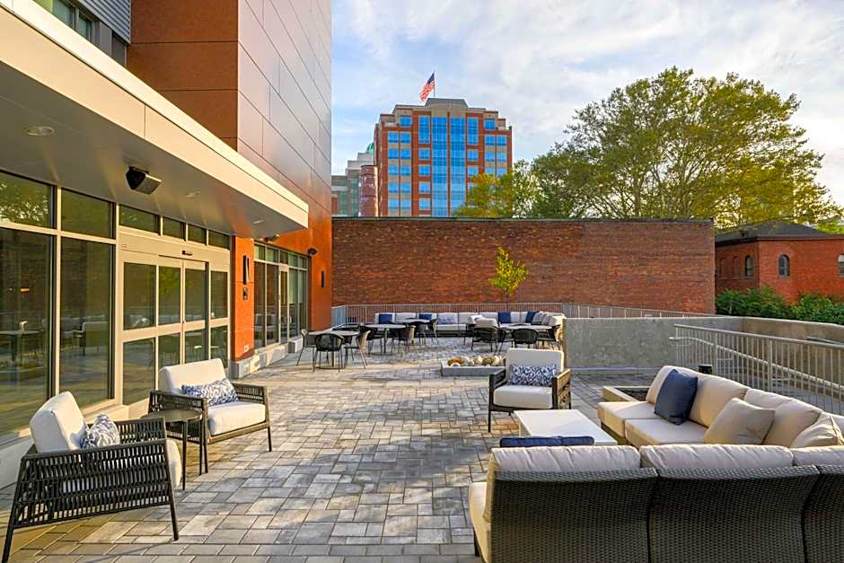 Hyatt Place Albany Downtown