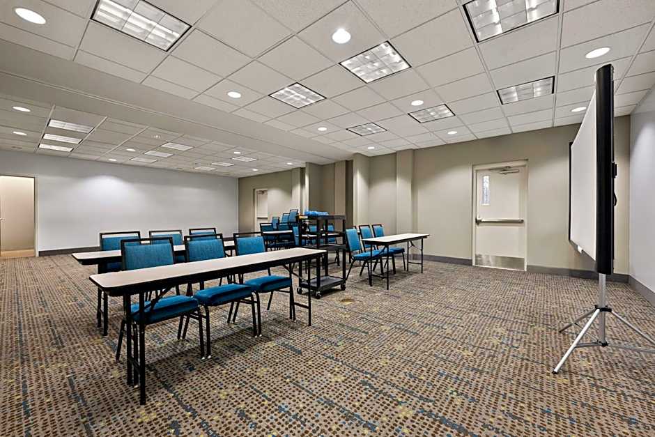 Hampton Inn By Hilton Birmingham Leeds