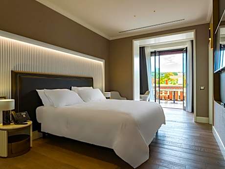 Deluxe Double Room with Terrace