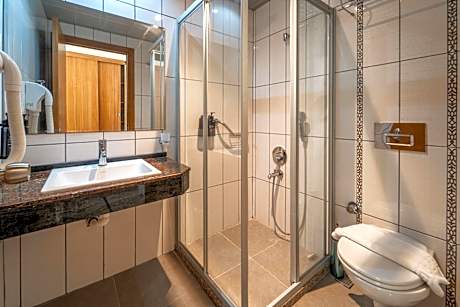 Economy Double or Twin Room