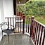 Suite with Hot and Cold Air Conditioning