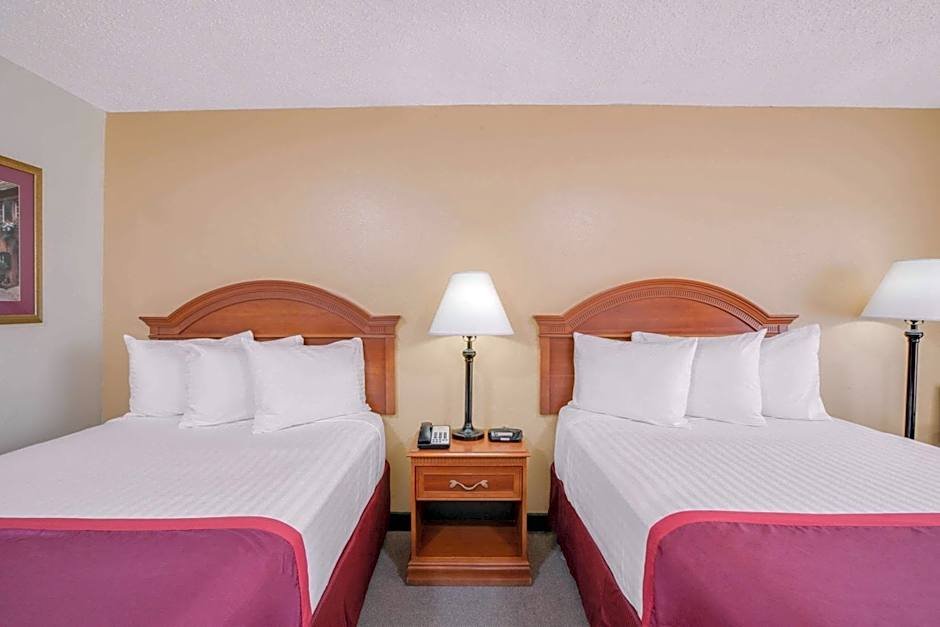 Days Inn by Wyndham Asheville West