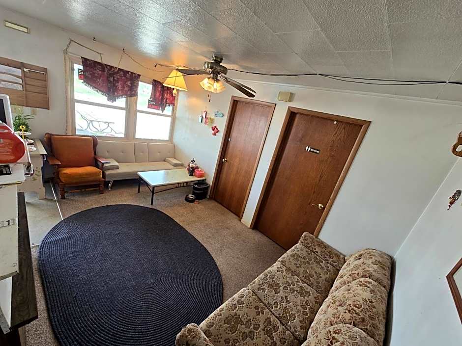 OYO Sandman Inn