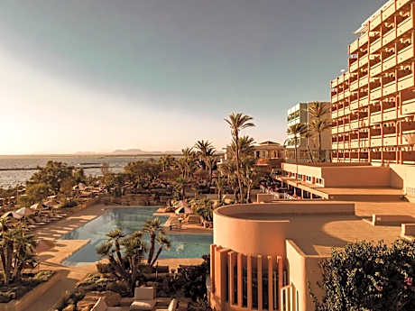 Bikini Island & Mountain Hotel Es Trenc -Adults only-