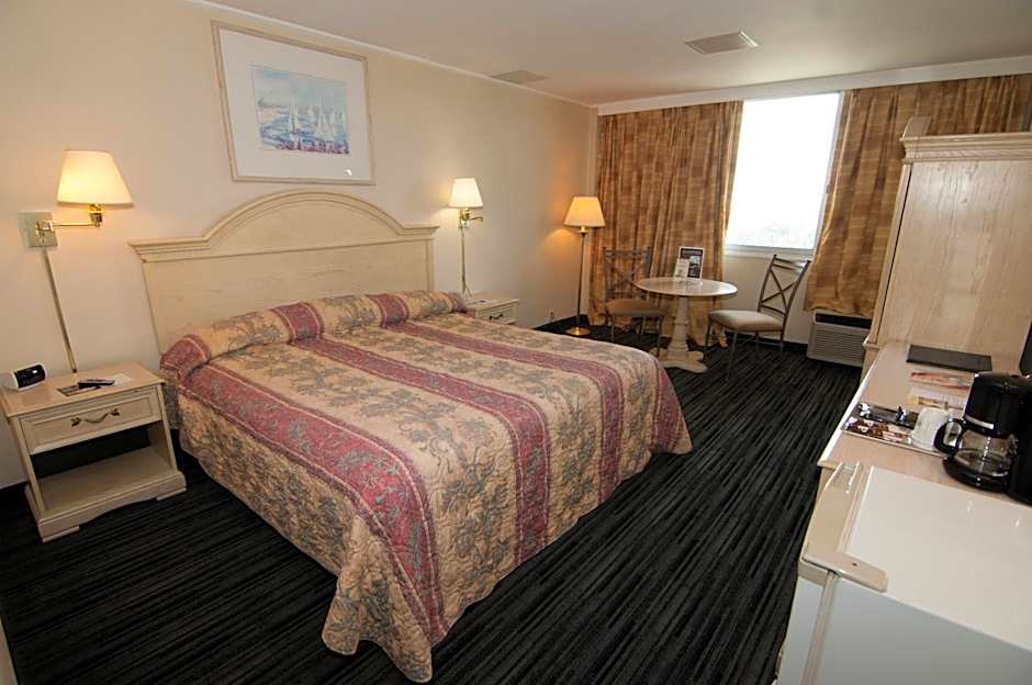 Ramada by Wyndham North Bergen