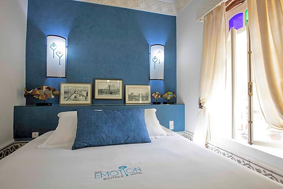 Riad Emotion