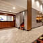 Days Inn by Wyndham Woodbury Long Island