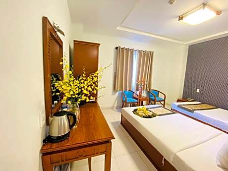 Deluxe Twin Room for 2 People