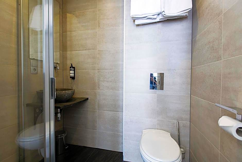 Quentin England Hotel