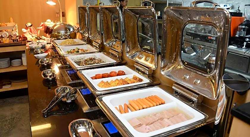 Galleria 12 Sukhumvit Bangkok By Compass Hospitality