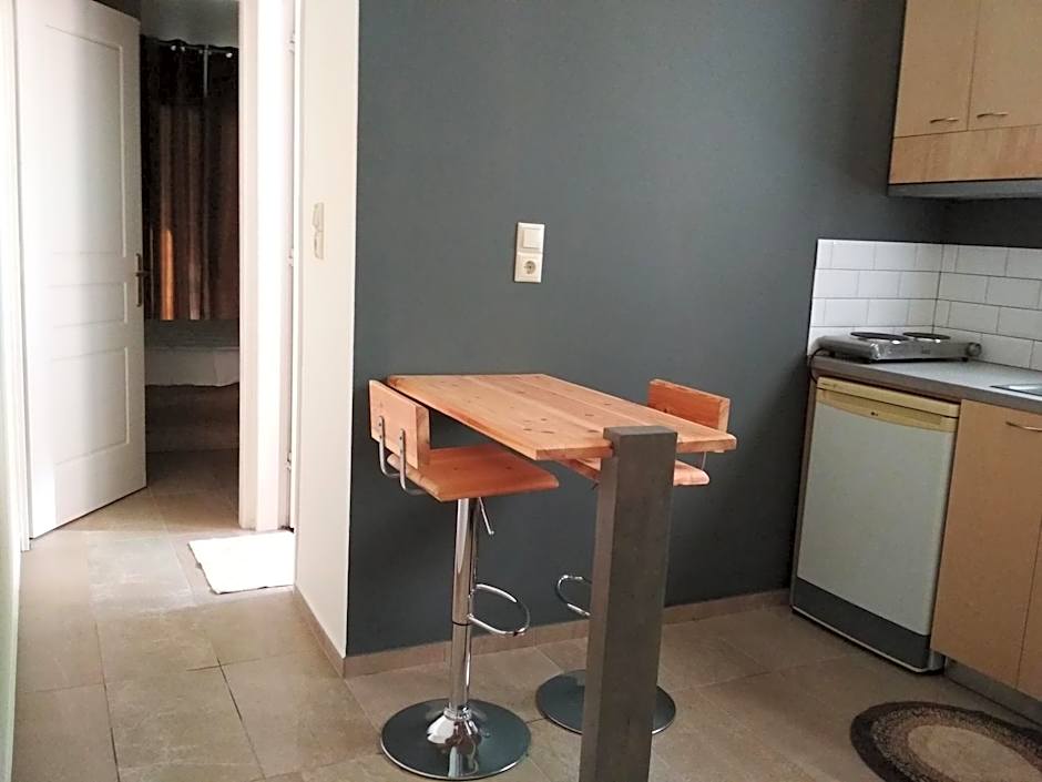 Beloni Apartments and Studios