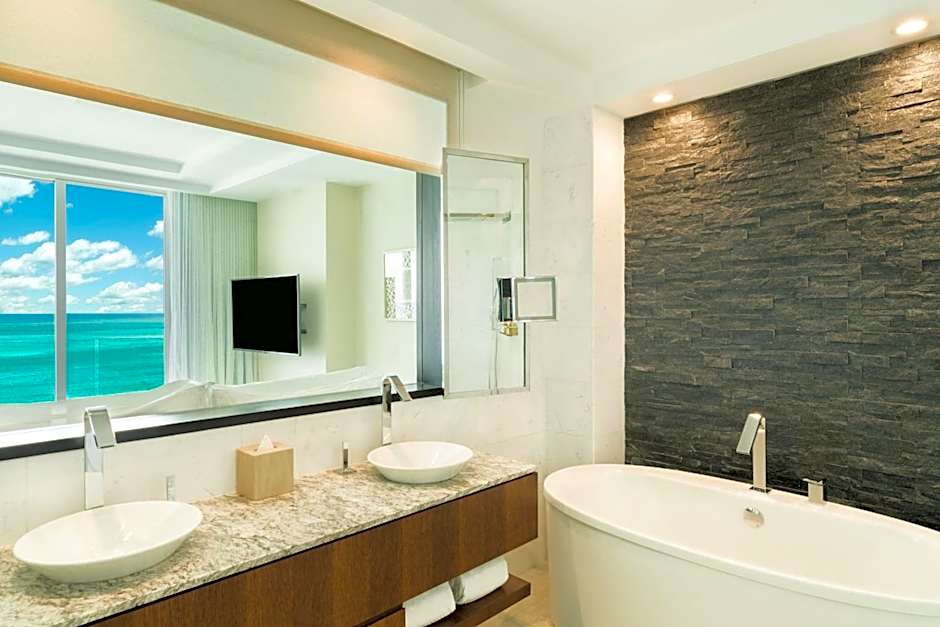 The Ritz-Carlton Residences, Turks & Caicos
