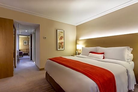 Deluxe Room Selected at Check-In