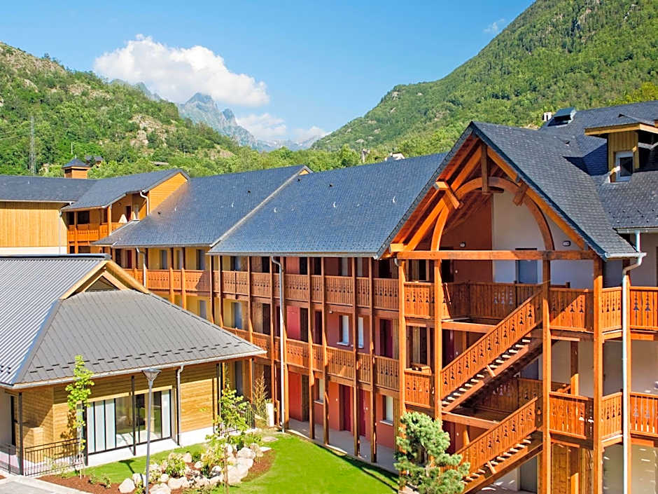 Photo 1 of 20 of Lagrange Vacances Les Chalets d'Ax