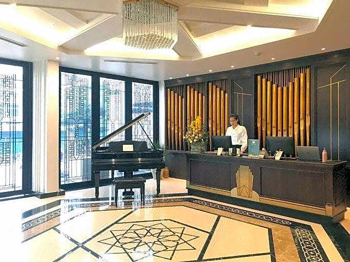 Hotel du Monde