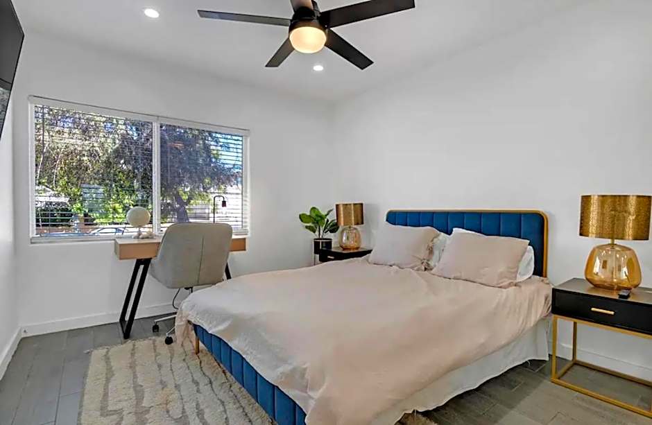 Luxury Mid City Home With Firepit