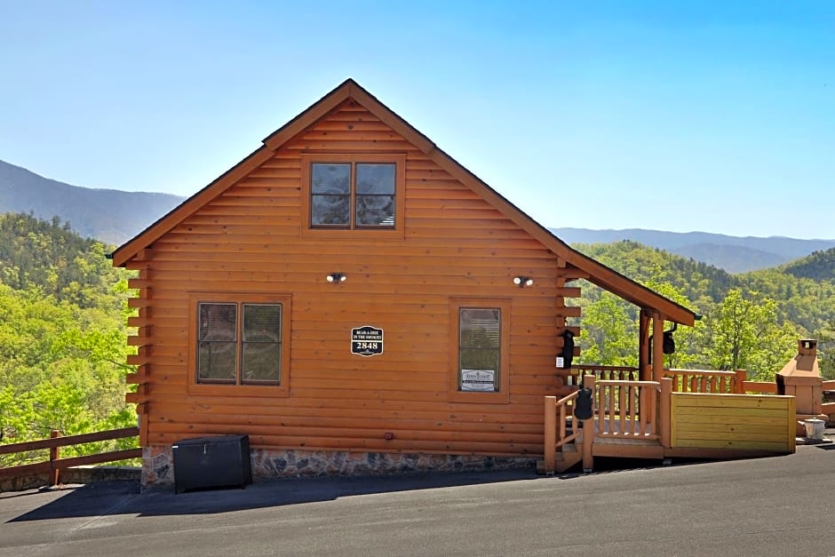 BearADise in the Smokies - Two Bedroom Cabin