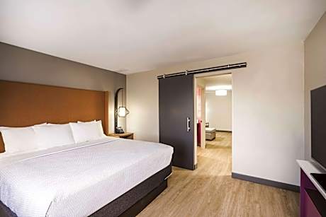 2 Queen Beds Suite Non-Smoking