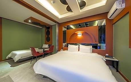 Deluxe Twin Rooms