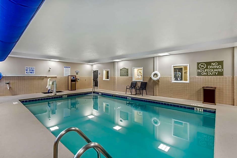 Comfort Inn & Suites North Charleston - Northwoods