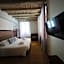 Nerva Accommodation