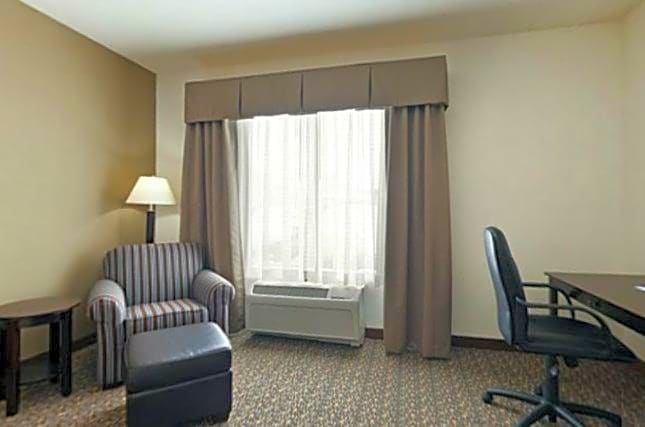 Holiday Inn Express Hotel & Suites Lander By IHG