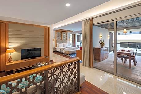 Suite with Garden View