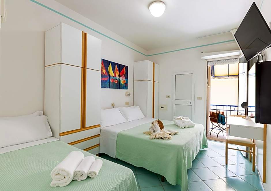 Hotel Caprice B&B - in centro a Riccione