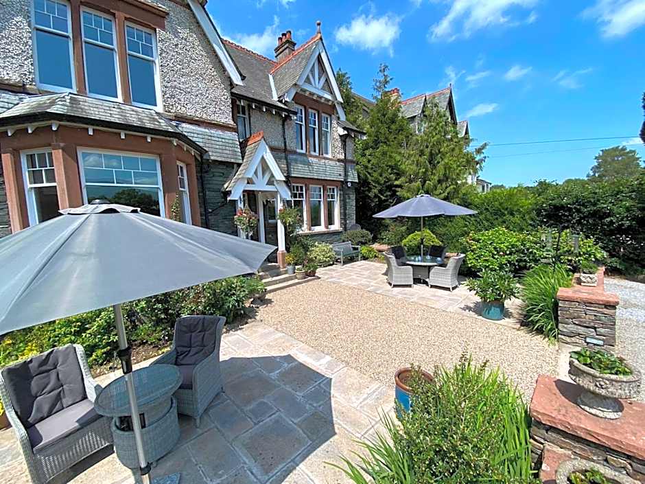 Lakeside Country Guest House