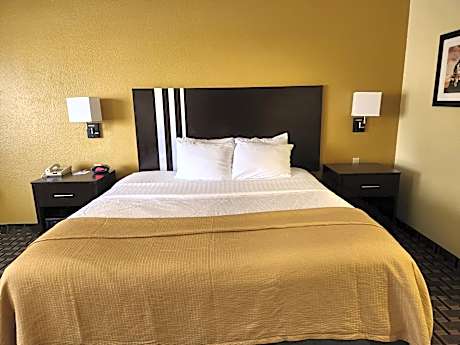 King Room - Non-Smoking