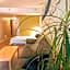 Slottsskogens Hostel