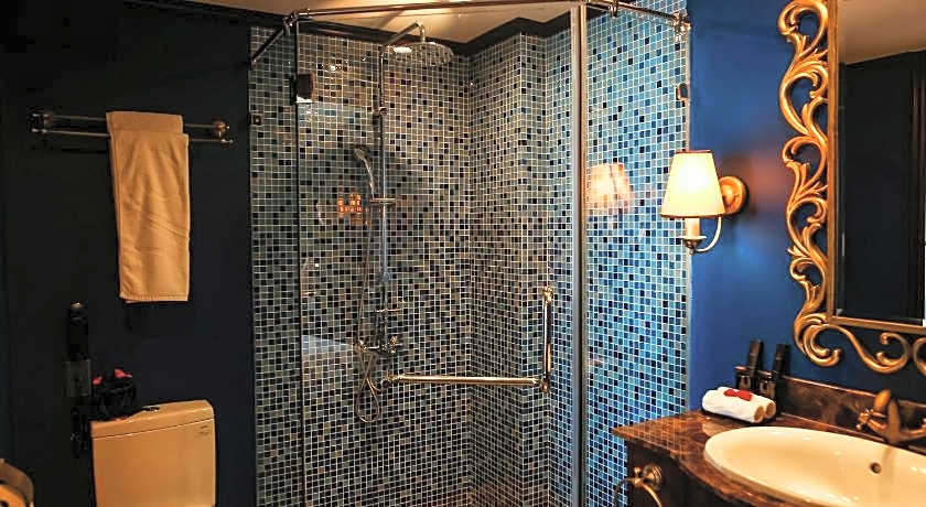 The Scarlett Boutique Hotel