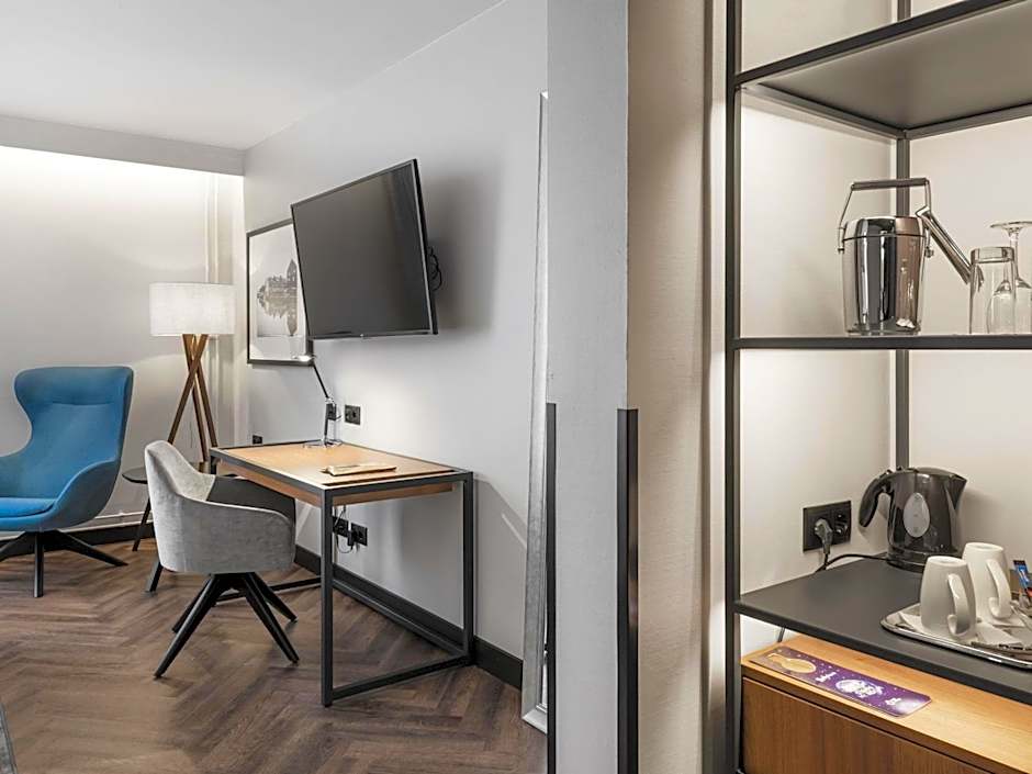 MERCURE KLAIPEDA CITY HOTEL, Meetings, Events, Restaurant & Bar - Accor Group, Pet Stay FREE