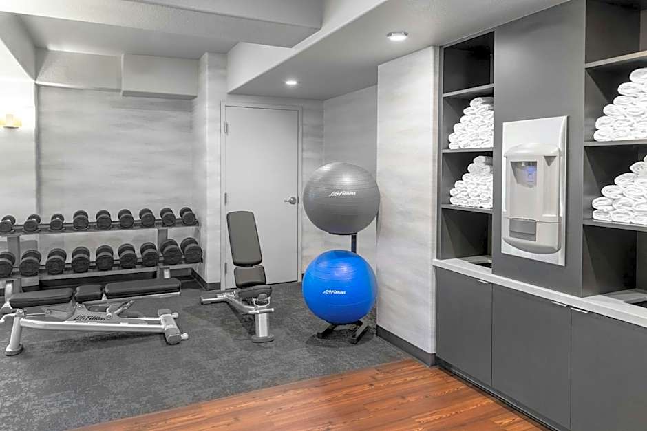 Fairfield Inn & Suites by Marriott San Francisco San Carlos