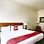 OYO Townhouse Clute Lake Jackson