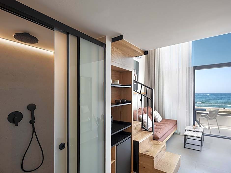 Calla Luxury Seafront Suites