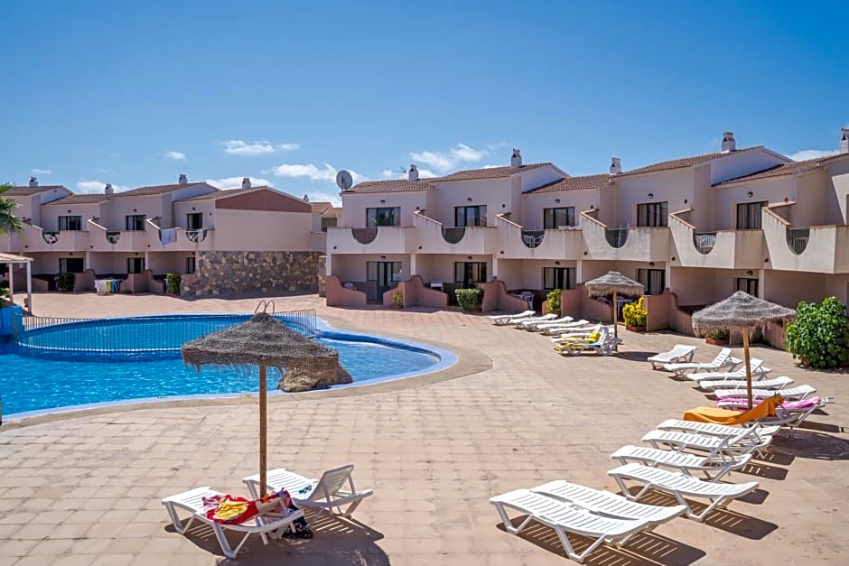 Apartamentos Lentiscos by MIJ