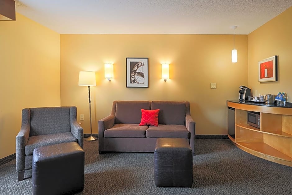 DoubleTree by Hilton Hotel Savannah Airport