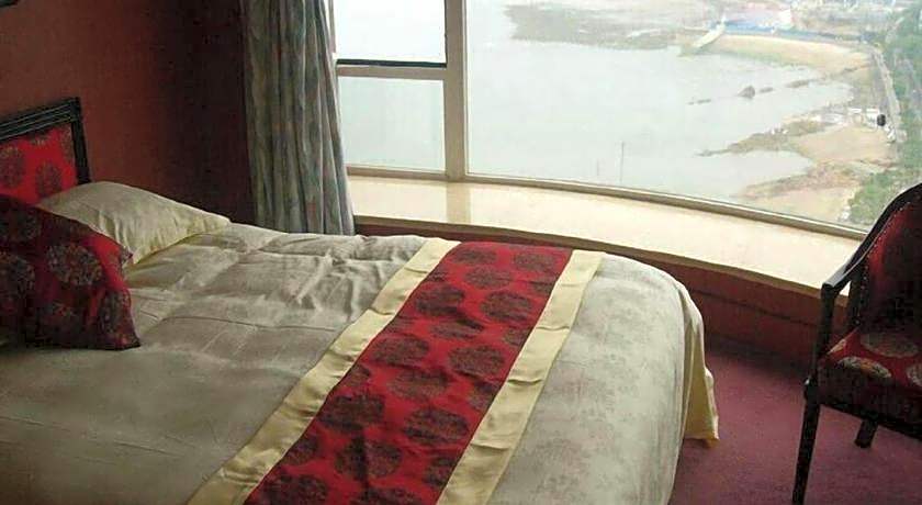 Qingdao Donghai Hotel