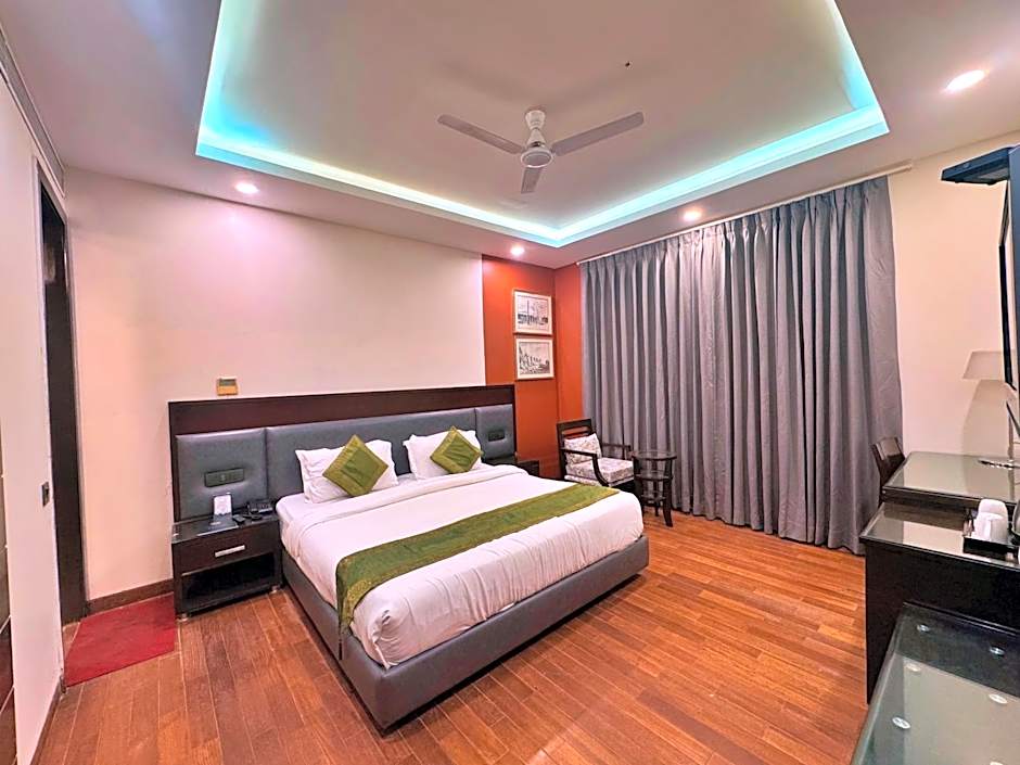Photo 1 of 9 of Deluxe 1 Double Bed or 2 Beds