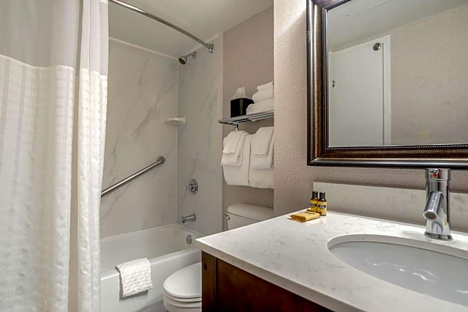 Best Western Plus St. Christopher Hotel