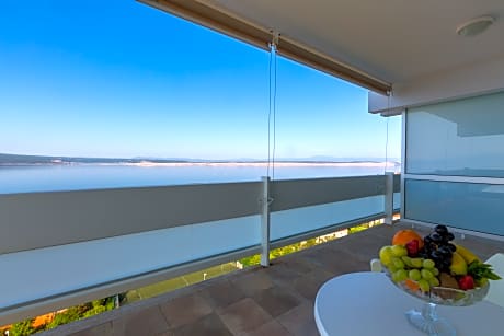 Family suite, sea view, two balconies