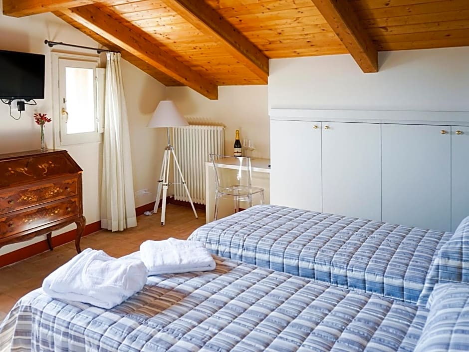 Casa Isolani Charms Rooms Santo Stefano
