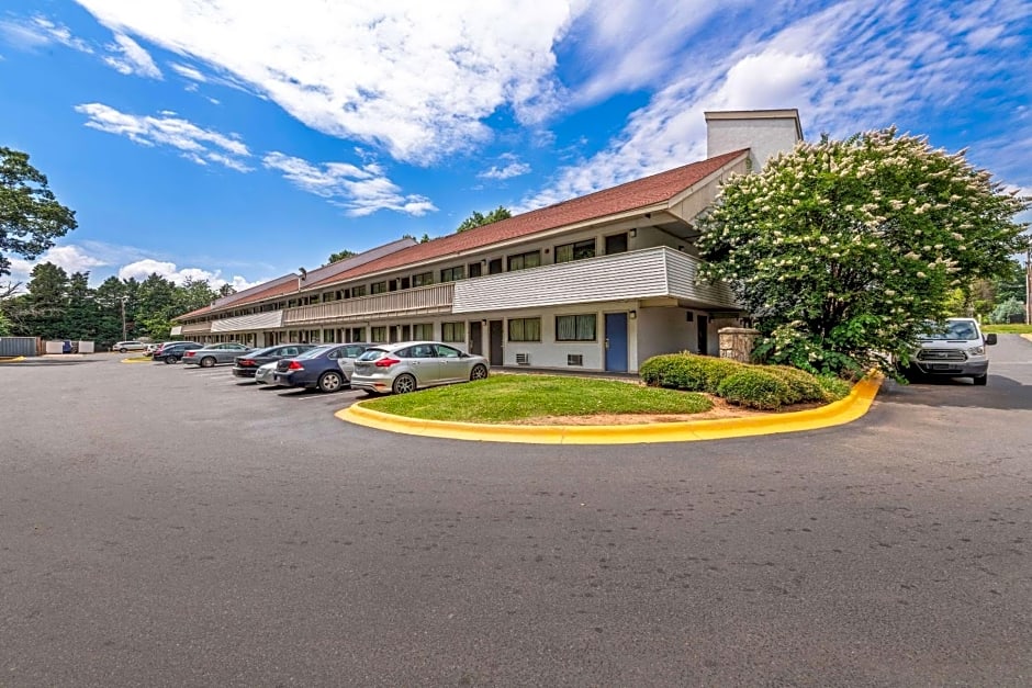 Econo Lodge Charlotte Airport