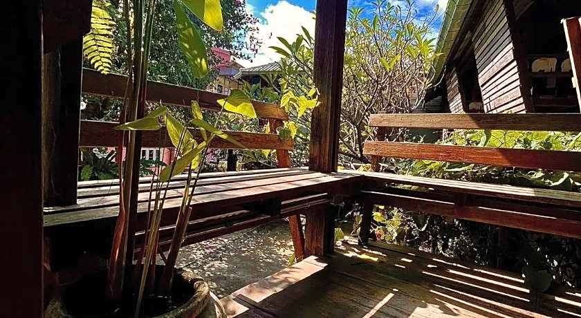 Huen Chang Puek Hotel