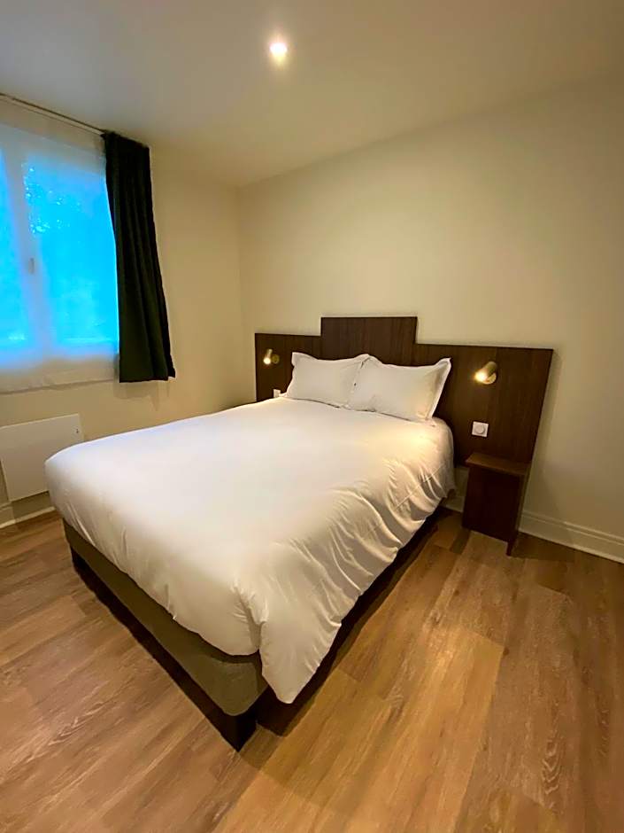 Mayrena Hotel Restaurant